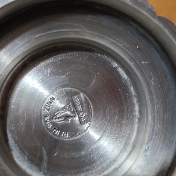 German Pewter Hunt Scene 4.75" Swordsman, Hounds Deer 🦌 New! - Picture 5 of 5